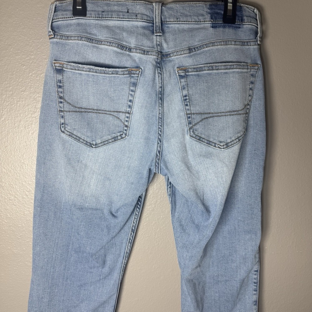 Men's Hollister Jeans Size 31x32 90's Slim Straight Epic Flex Light Wash - Picture 5 of 6